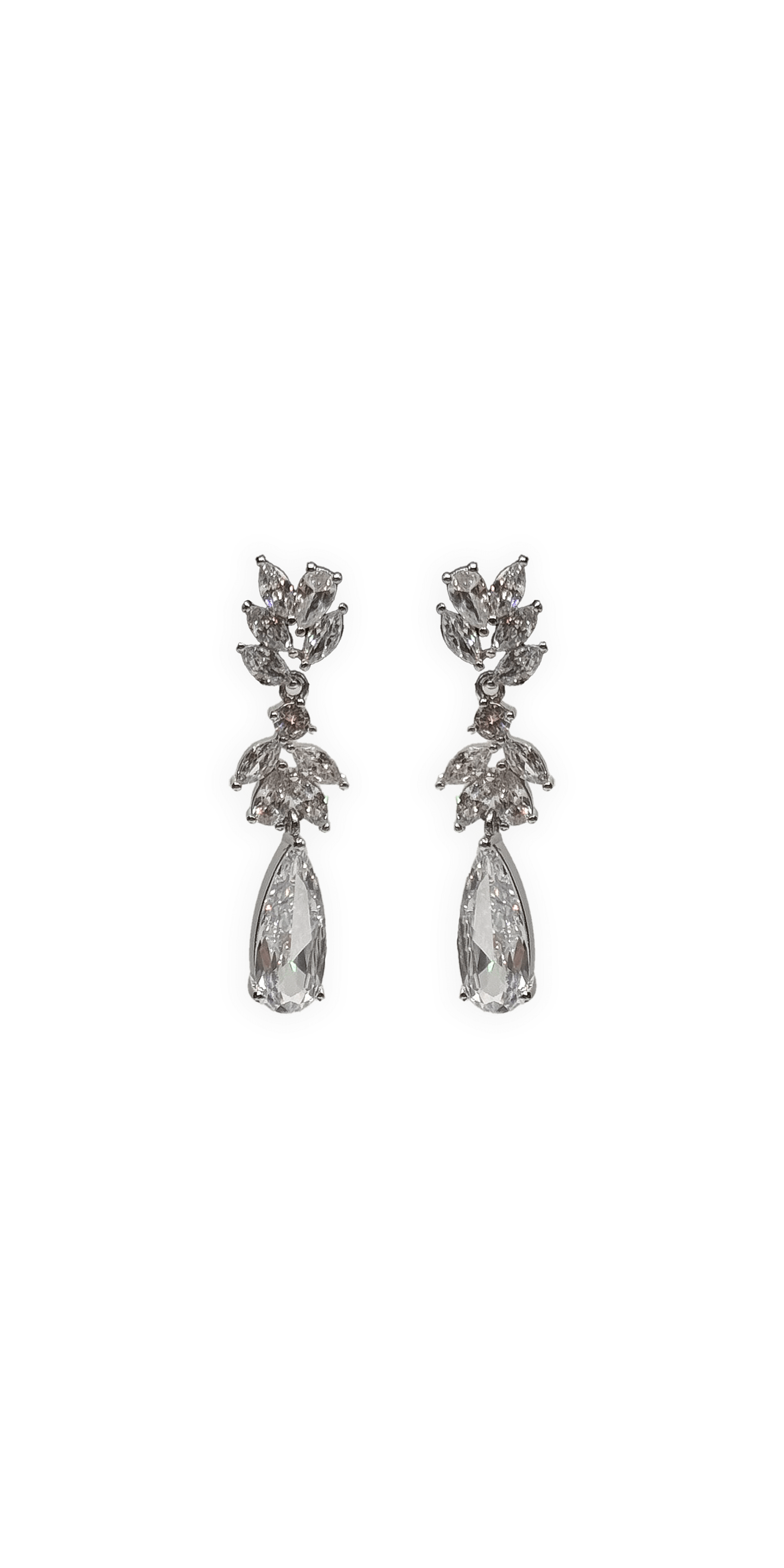 silver/one size/ Camille La Vie/Small Tiered Cluster Teardrop Earrings /front