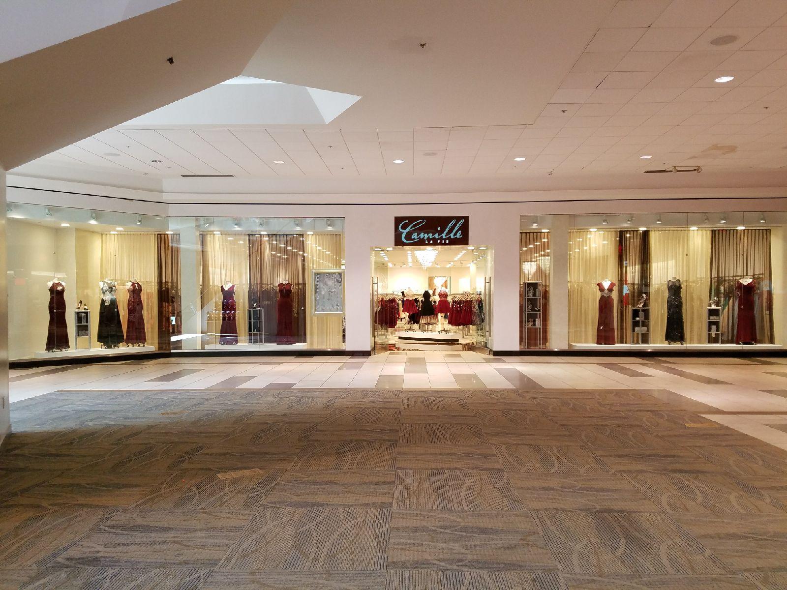 SALES ASSOCIATE PART TIME, OAK PARK, KS - Camille La Vie