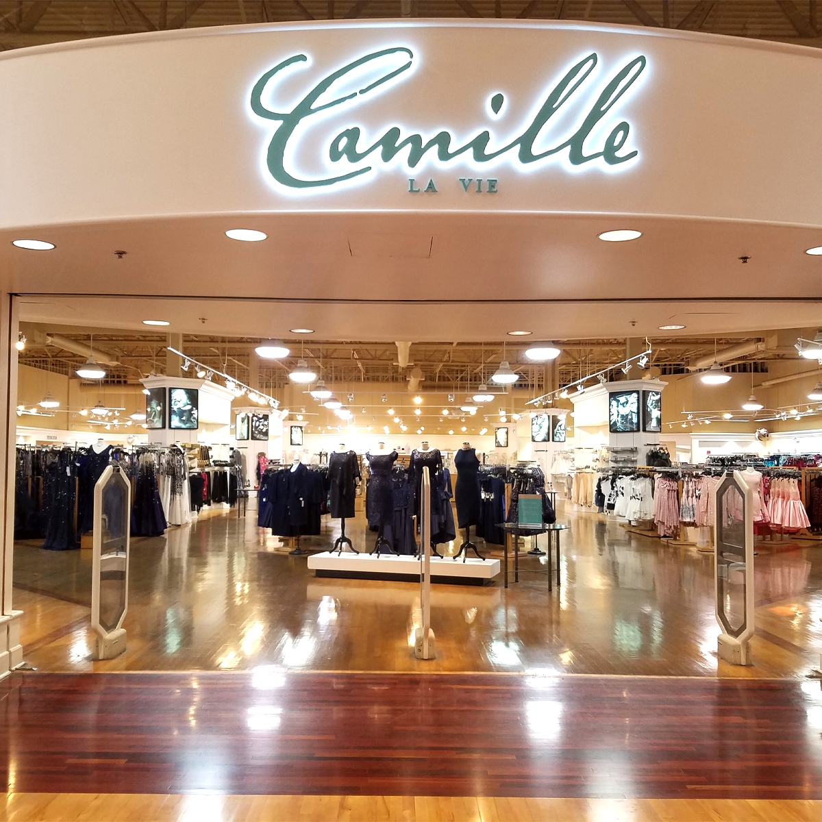 ASSISTANT STORE MANAGER, TEMPE, AZ - Camille La Vie
