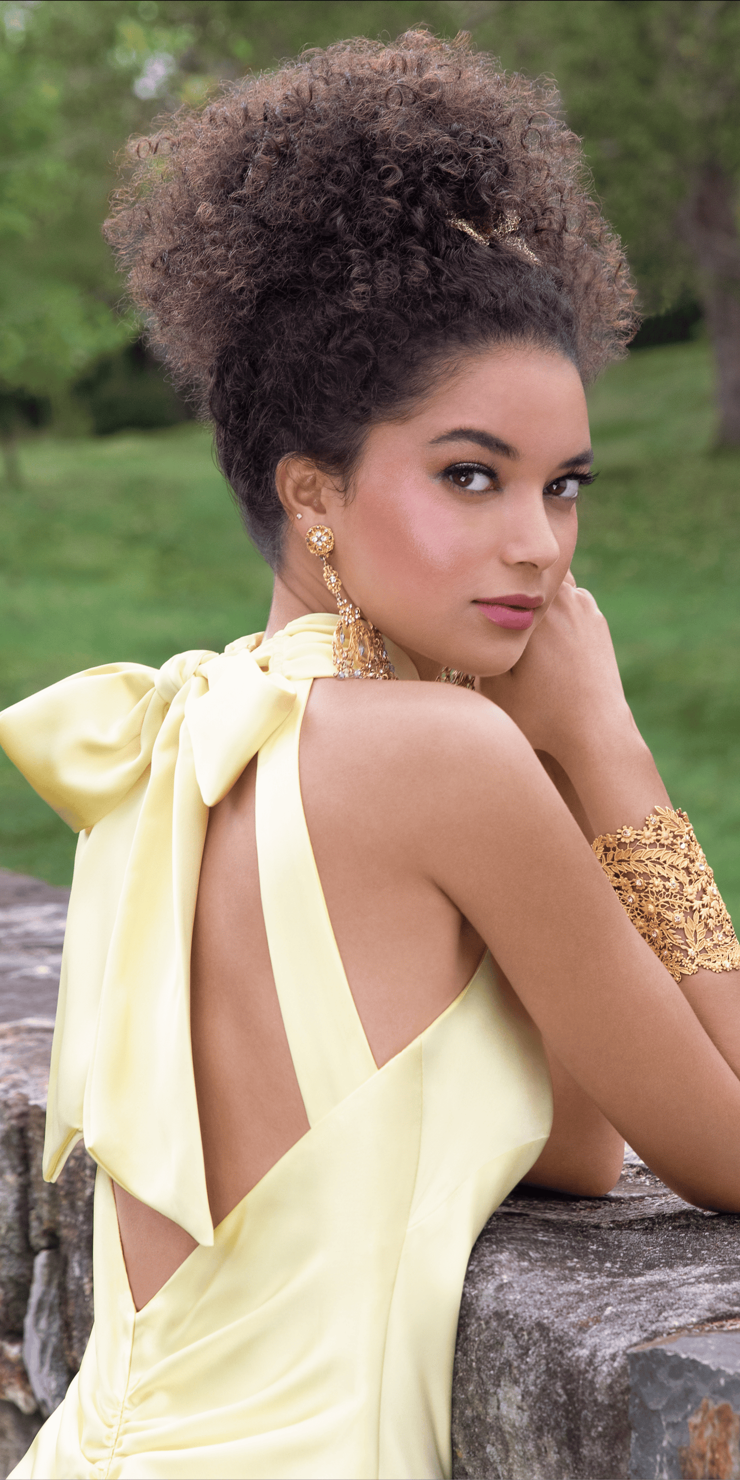 butter/size/4/missy/Camille La Vie/Charmeuse Satin Cutaway Halter Column Dress with Back Ruching /barbra retouched close up