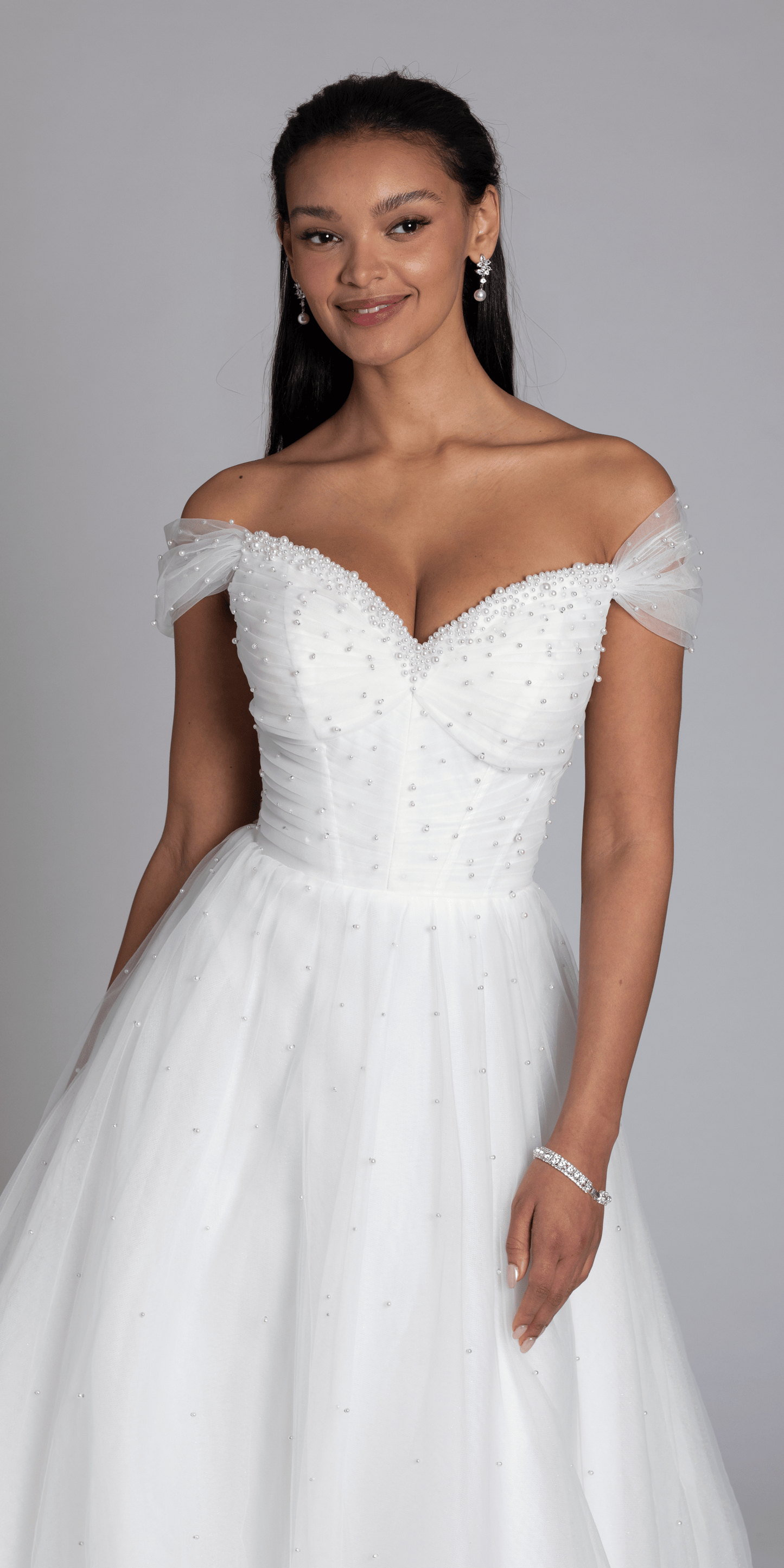 ivory/size/4/missy/Camille La Vie/Pearl Sweetheart Pleated Off the Shoulder Corset Tulle Ballgown/close up alt