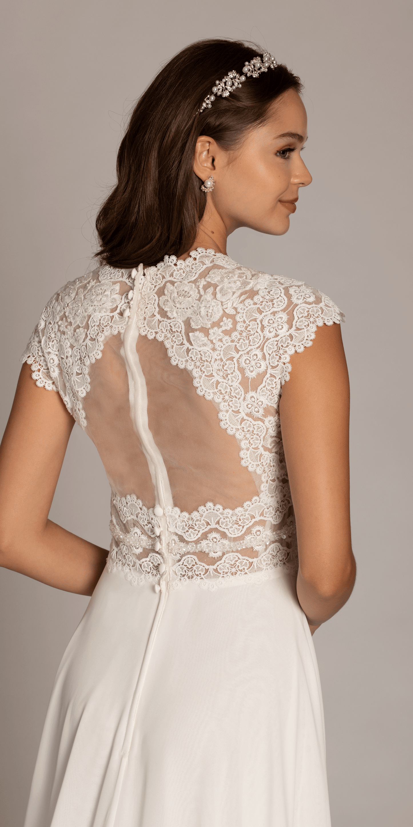 ivory/size/4/ missy/Camille La Vie/Cap Sleeve Crocheted Illusion Back Chiffon A Line Dress/back close up