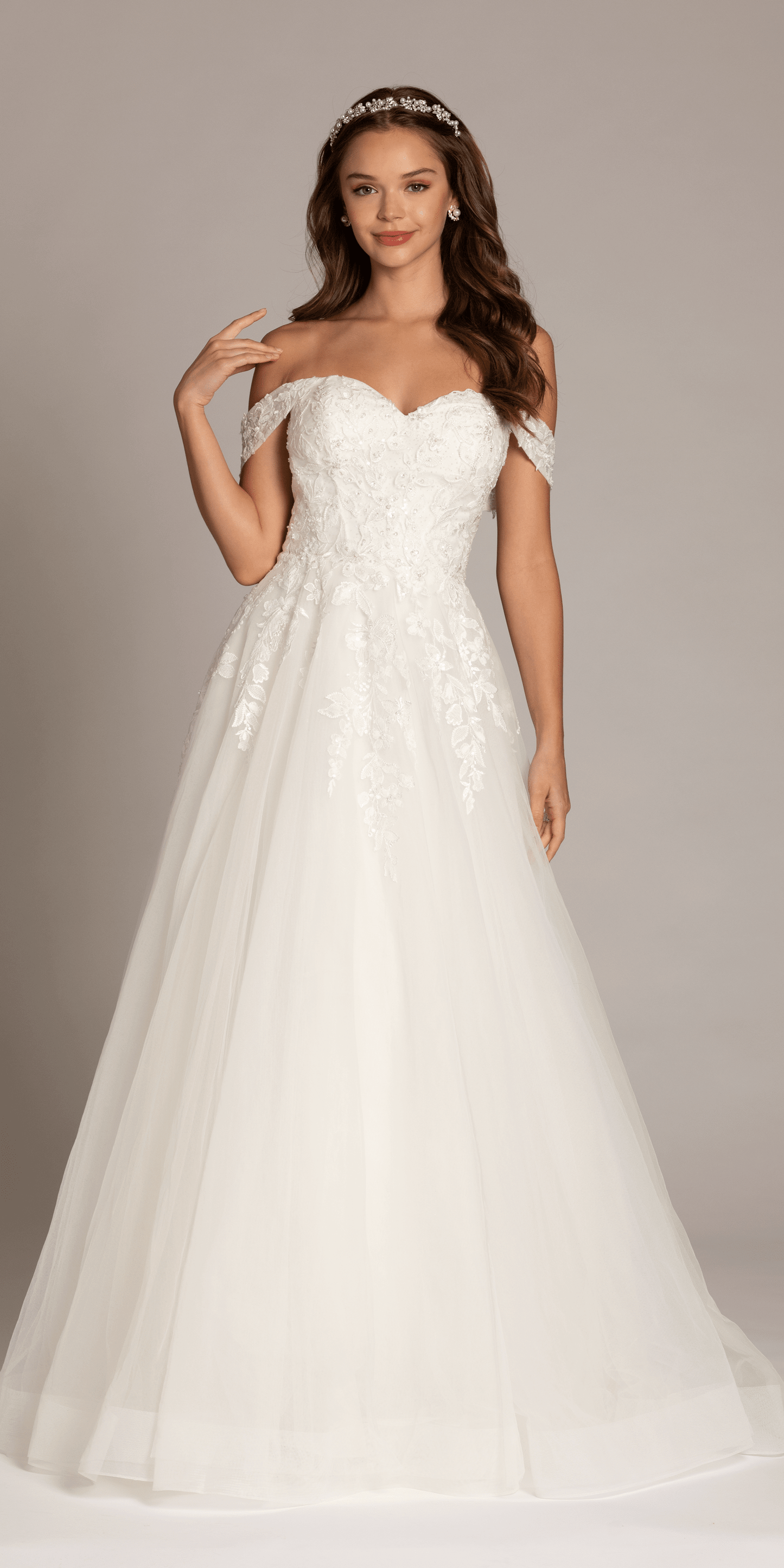 ivory/size/6/missy/Camille La Vie/Sweetheart Tulle Floral Lace Off the Shoulder Ballgown/front